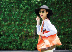 بگ نایلونی برای حمل وسایل